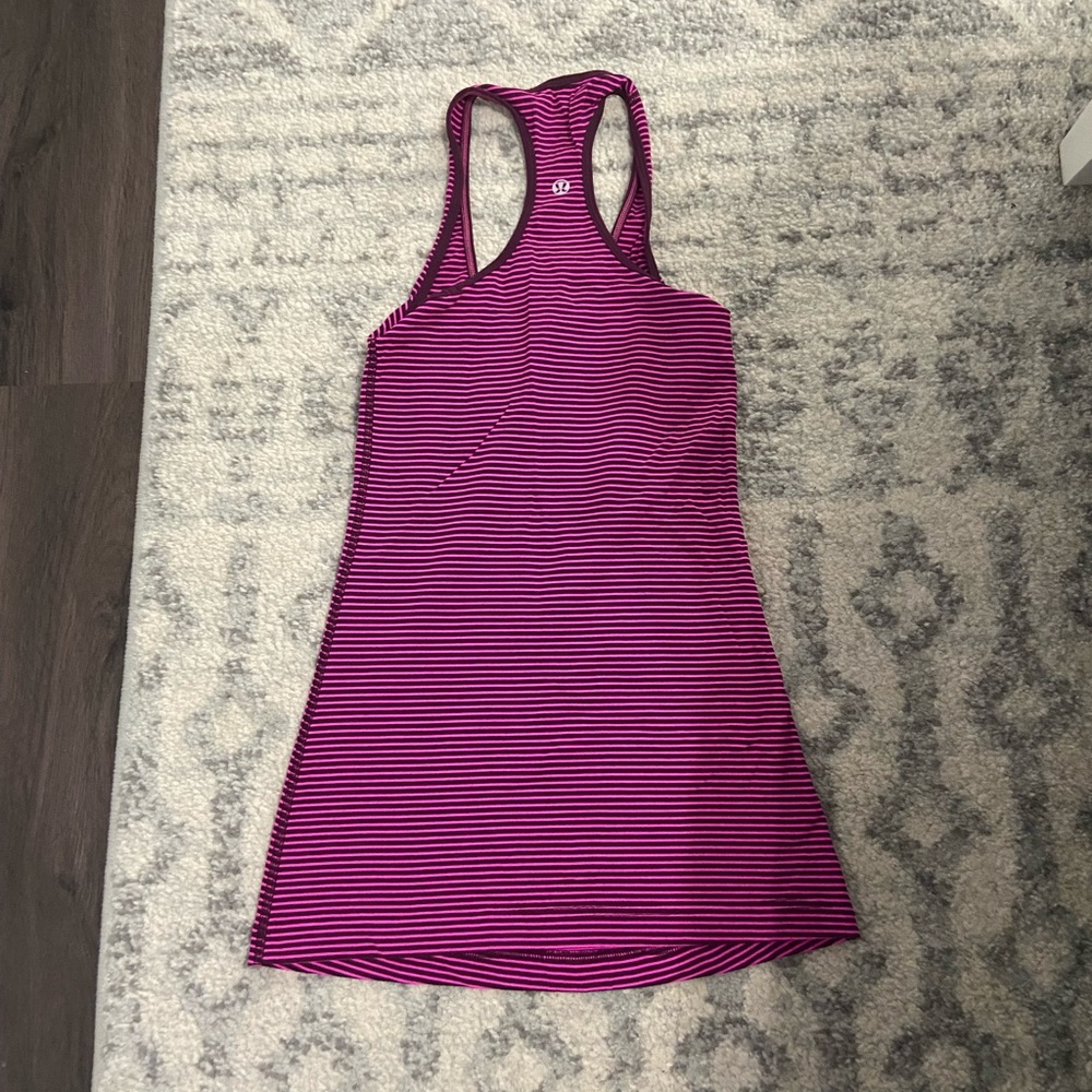 Lululemon tank